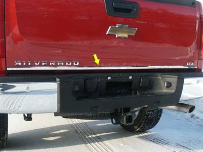 QAA - CHEVROLET SILVERADO 2/4dr QAA Stainless 1pcs Tailgate Accent RT39181