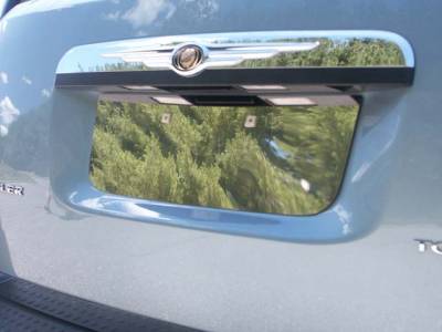 QAA - DODGE GRAND CARAVAN 4dr QAA Stainless 1pcs License Plate Bezel LP48895