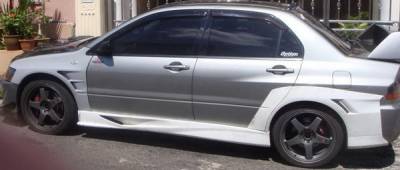 Mitsubishi Lancer Bayspeed VTS Style Fender - 8428VT.WFD